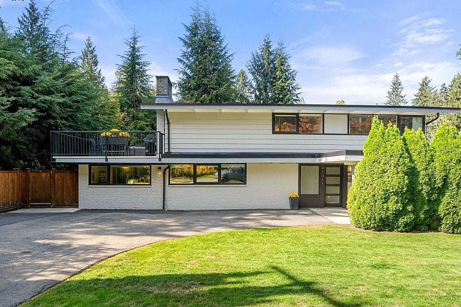 4505 Lions Avenue North Vancouver, BC - 1