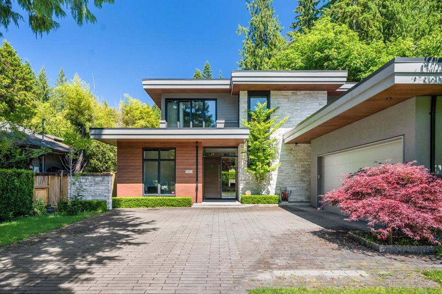 3430 Aintree Drive North Vancouver, BC - 35