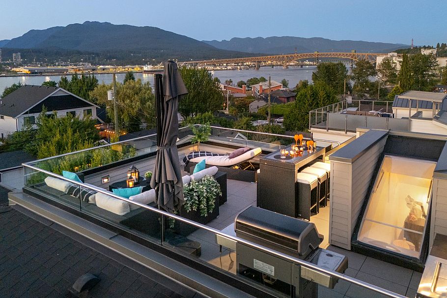 2865 Trinity Street Vancouver, BC - 35