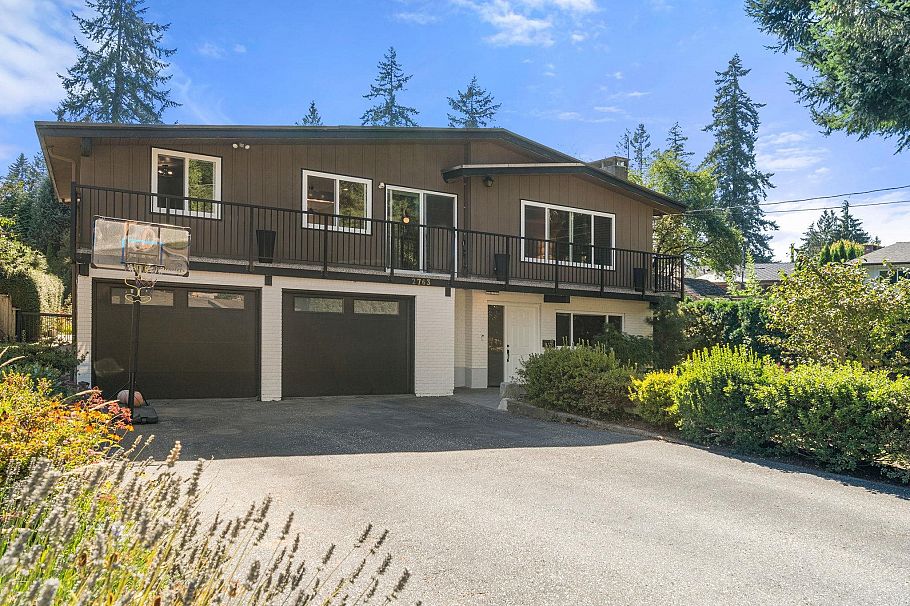 2763 Violet Street North Vancouver, BC - 3