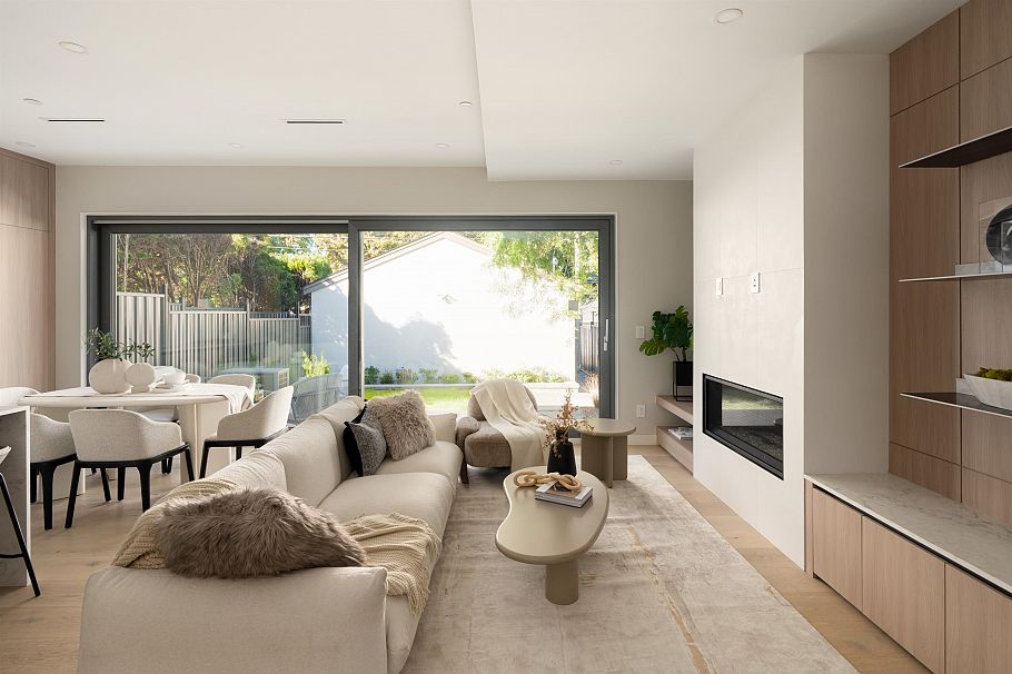 2 2941 W 29th Avenue Vancouver, BC - 2