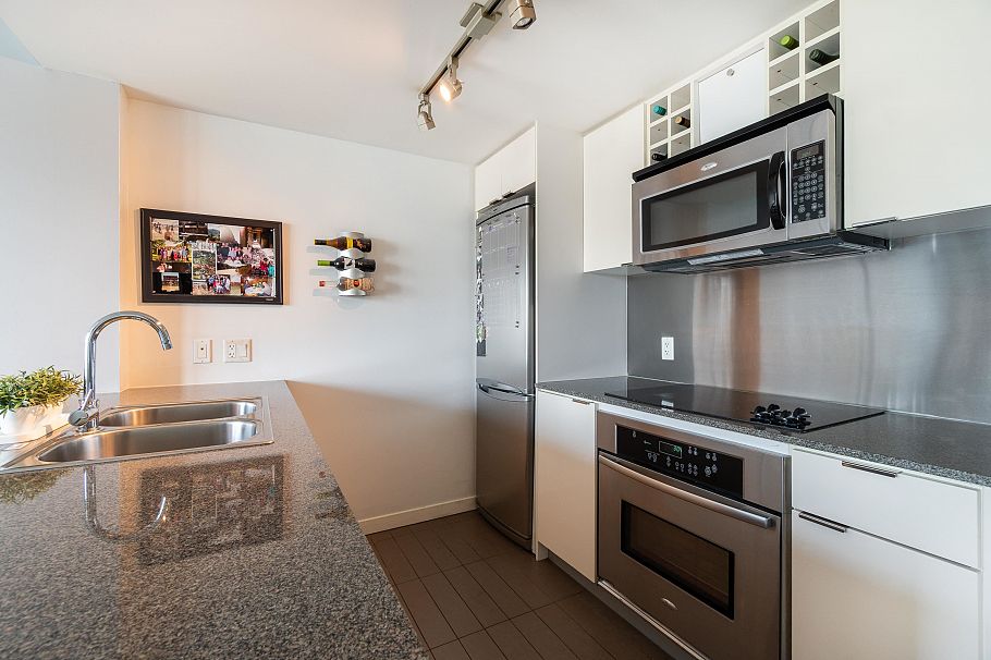 3301 233 Robson Street Vancouver, BC - 12