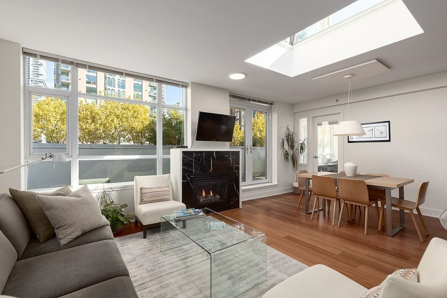 PH803 988 Richards Street Vancouver, BC - 4