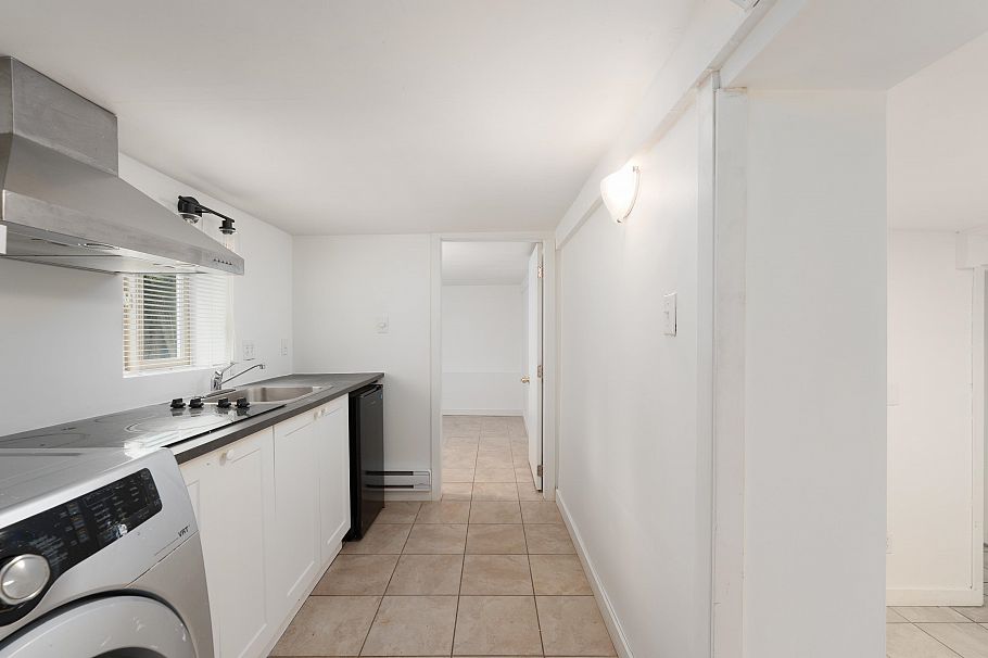 1038 E 51st Avenue Vancouver, BC - 19