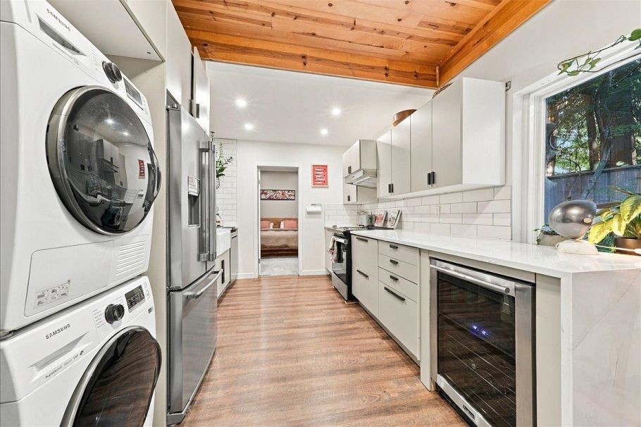 4151 Fircrest Place North Vancouver, BC - 26