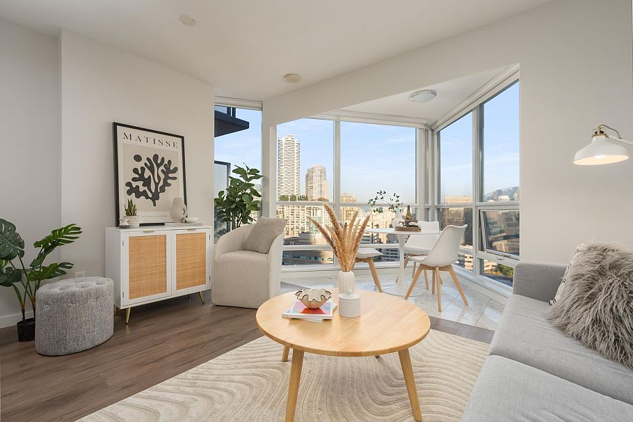2110 833 Seymour Street Vancouver, BC - 2