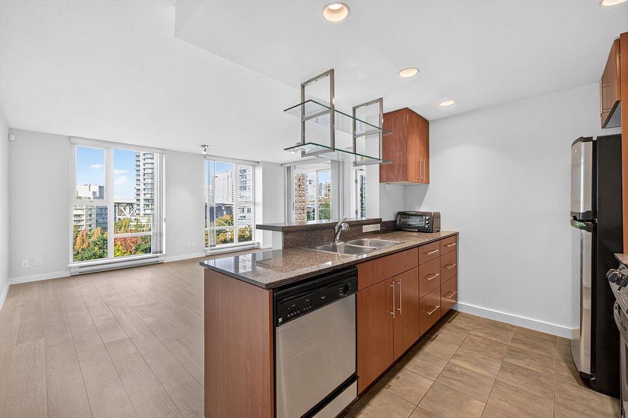 906 455 Beach Crescent Vancouver, BC - 6
