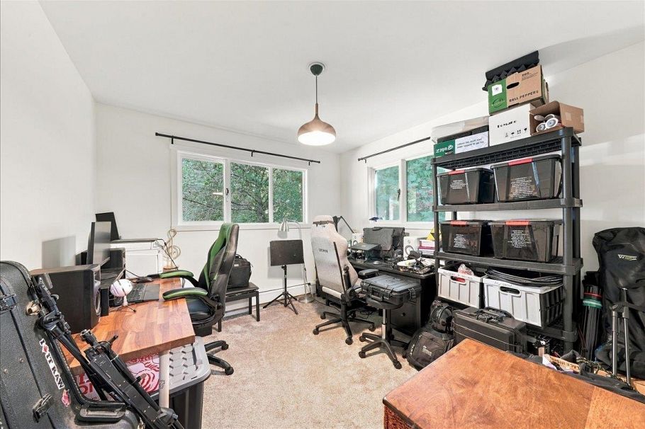 4151 Fircrest Place North Vancouver, BC - 20