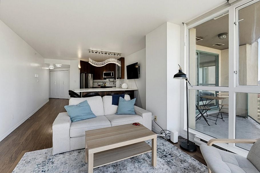 1401 907 Beach Avenue Vancouver, BC - 4