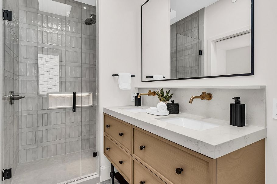 2 4088 Maple Crescent Vancouver, BC - 18