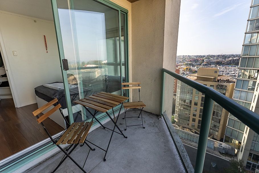 1401 907 Beach Avenue Vancouver, BC - 28