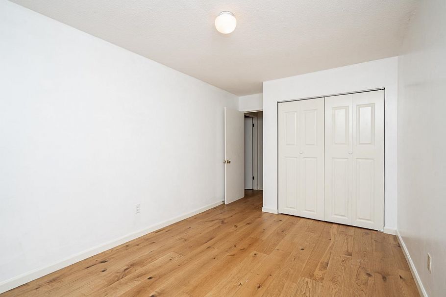 106 235 E 13th Street North Vancouver, BC - 28