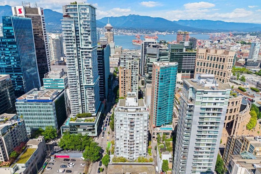 607 480 Robson Street Vancouver, BC - 39