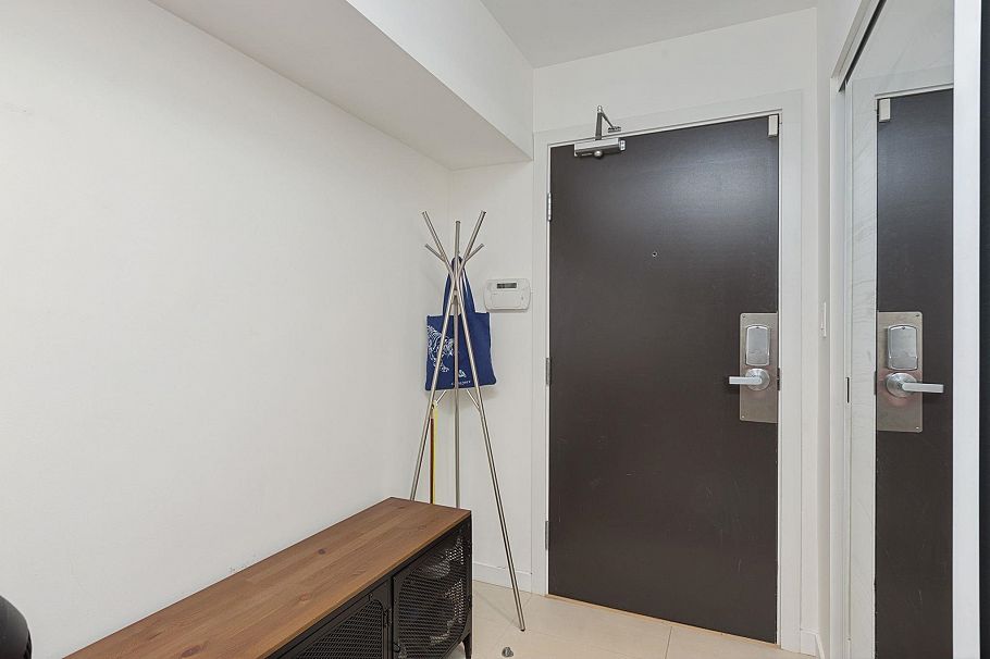 204 2832 Capilano Road North Vancouver, BC - 6