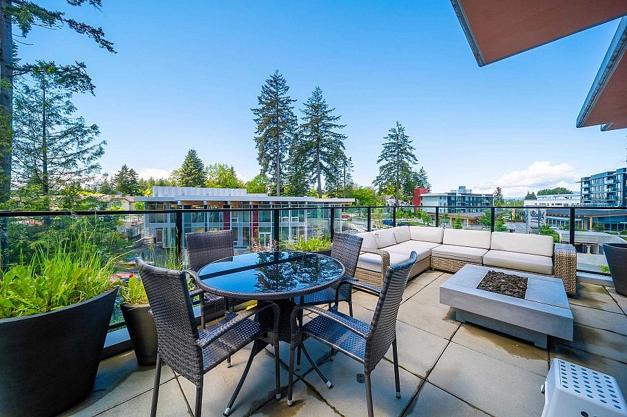 TH1 5410 Shortcut Road Vancouver, BC - 5