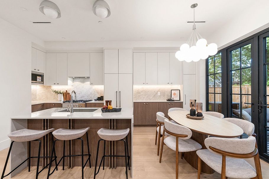1 2735 Eton Street Vancouver, BC - 16