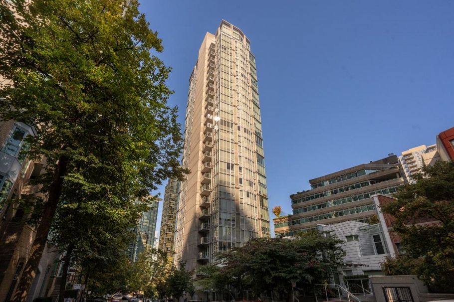 2701 1277 Melville Street Vancouver, BC - 1