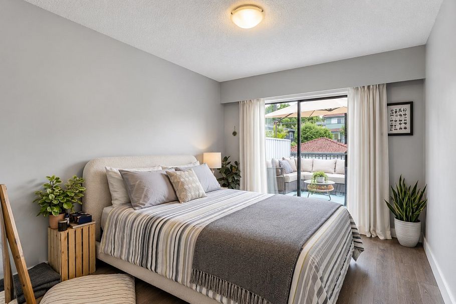 18-24 W 16th Avenue Vancouver, BC - 10
