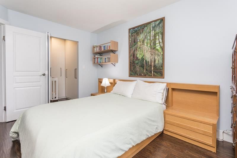 211 8460 Jellicoe Street Vancouver, BC - 18