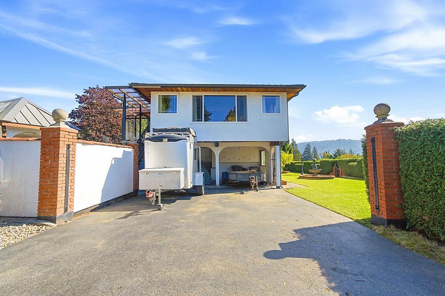 4148 Fairway Place North Vancouver, BC - 36