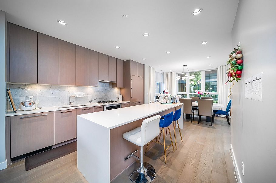 TH1 5410 Shortcut Road Vancouver, BC - 3