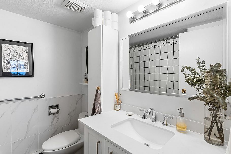 18-24 W 16th Avenue Vancouver, BC - 11