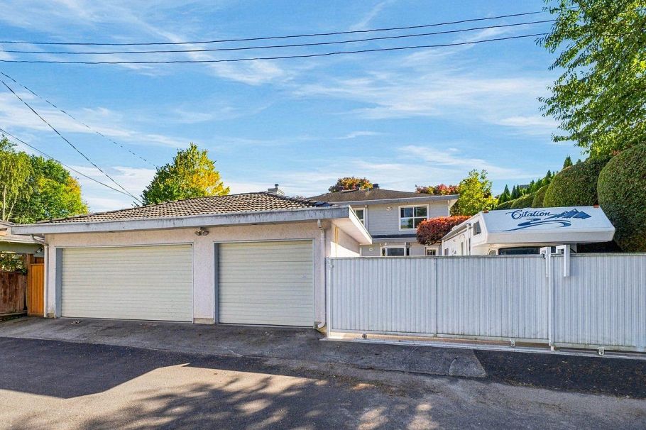 1039 W 29th Avenue Vancouver, BC - 34