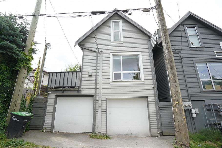 1025 Keefer Street Vancouver, BC - 1