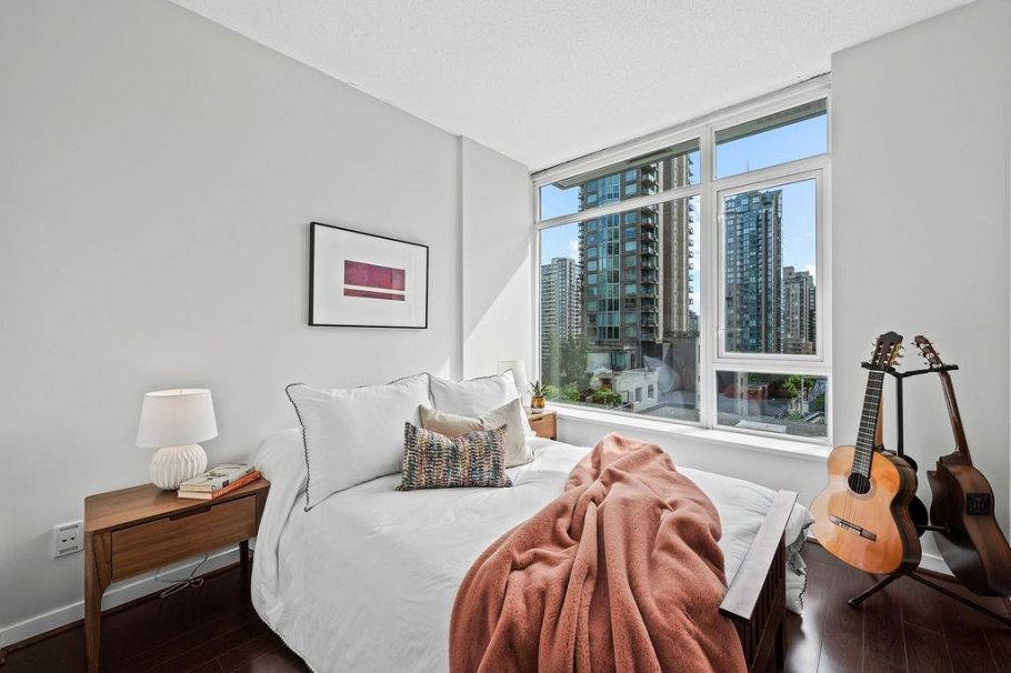 607 480 Robson Street Vancouver, BC - 26
