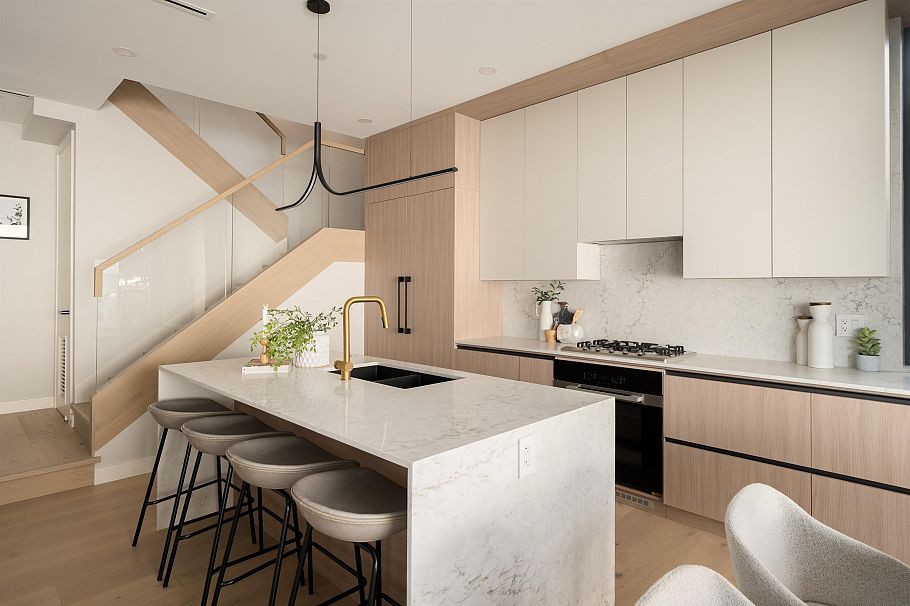 2 2941 W 29th Avenue Vancouver, BC - 6