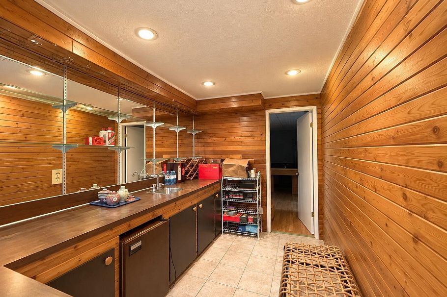 2718 Byron Place North Vancouver, BC - 27