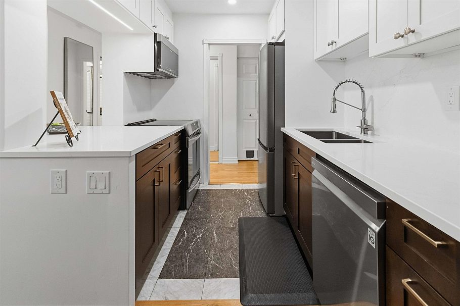 208 1422 E 3rd Avenue Vancouver, BC - 8