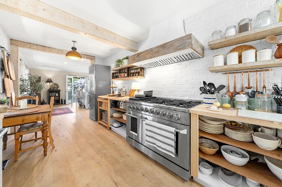 626 E 13th Street North Vancouver, BC - 14
