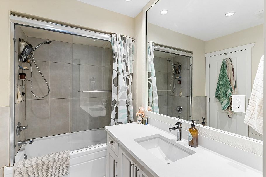 18-24 W 16th Avenue Vancouver, BC - 6