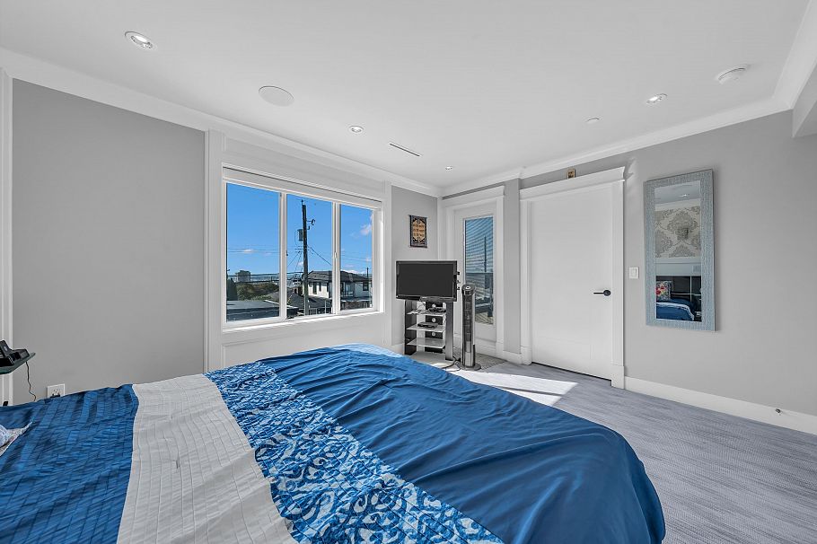 768 E 58th Avenue Vancouver, BC - 21