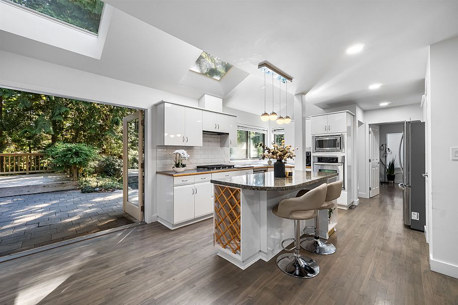 5520 Huckleberry Lane North Vancouver, BC - 13