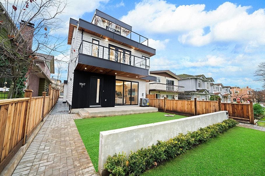 1 1967 E 13th Avenue Vancouver, BC - 3