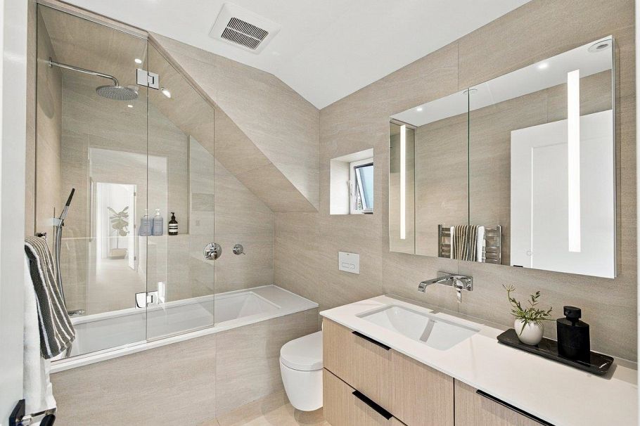279 E 18th Avenue Vancouver, BC - 23