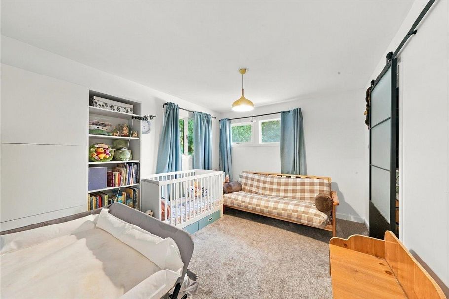 4151 Fircrest Place North Vancouver, BC - 19