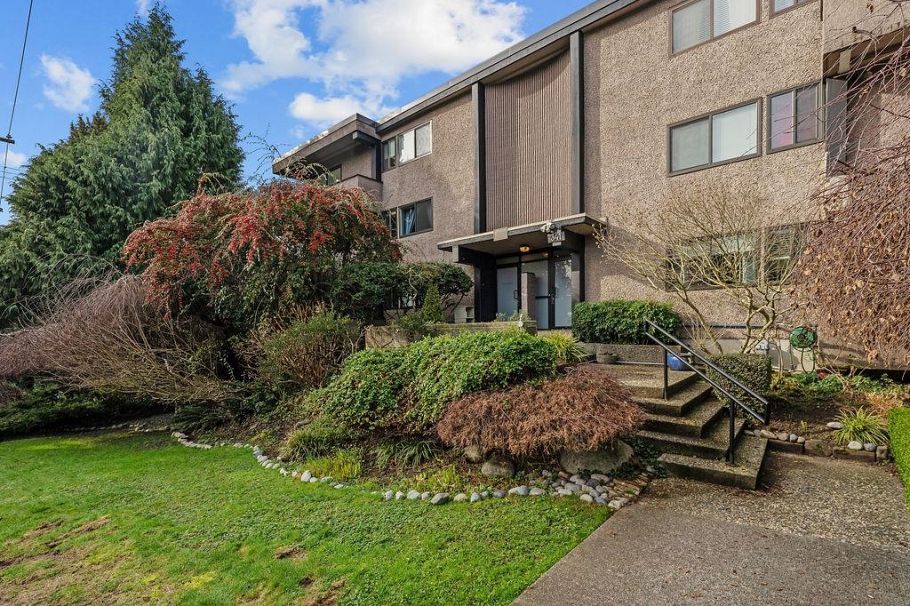 201 341 Mahon Avenue North Vancouver, BC - 28