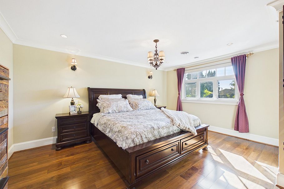 3575 W 38th Avenue Vancouver, BC - 19