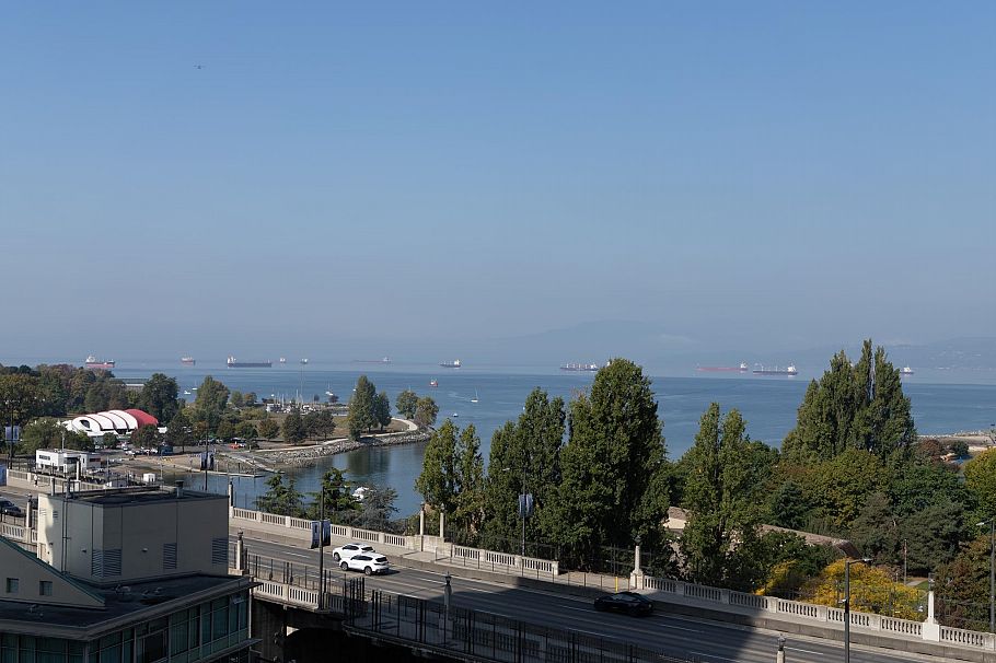 1401 907 Beach Avenue Vancouver, BC - 32