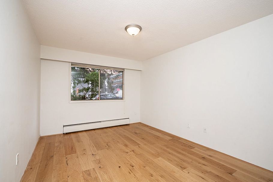 106 235 E 13th Street North Vancouver, BC - 6
