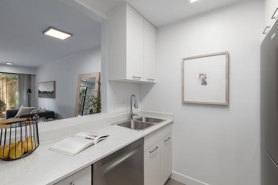 207 2410 Cornwall Avenue Vancouver, BC - 10