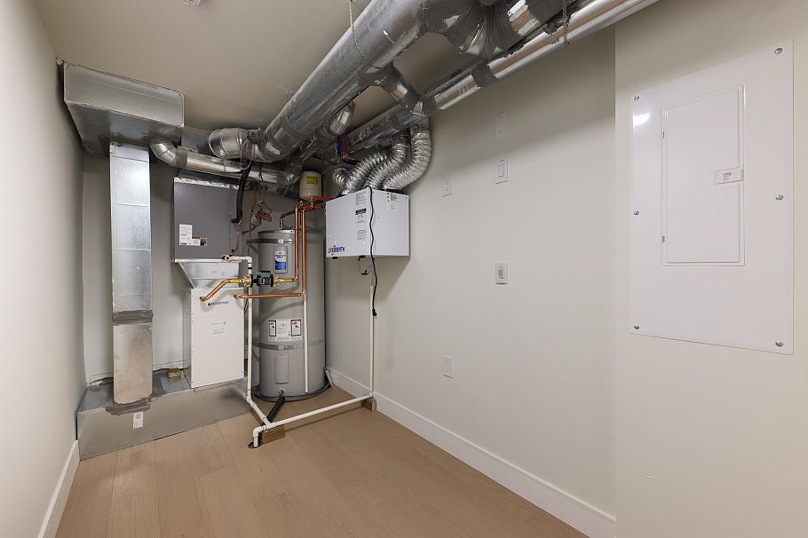 101 1837 E Georgia Street Vancouver, BC - 23
