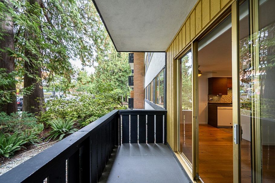 106 235 E 13th Street North Vancouver, BC - 34