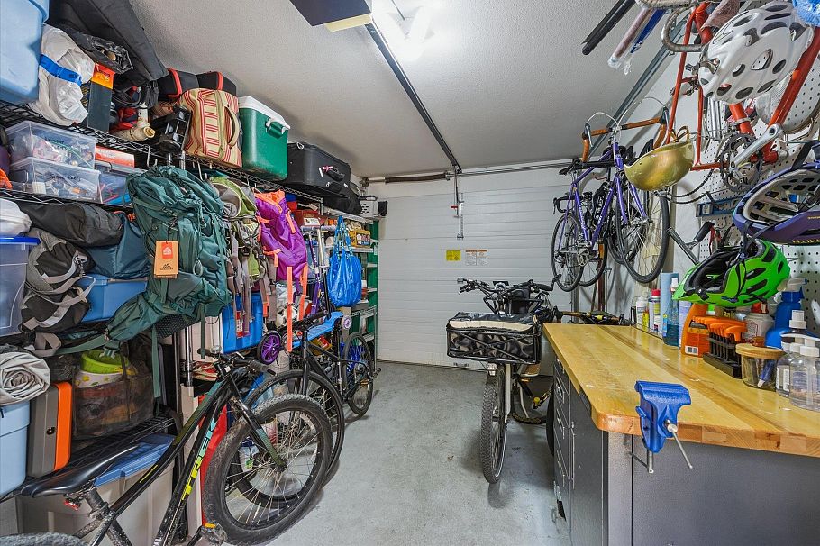 1073 E Pender Street Vancouver, BC - 37