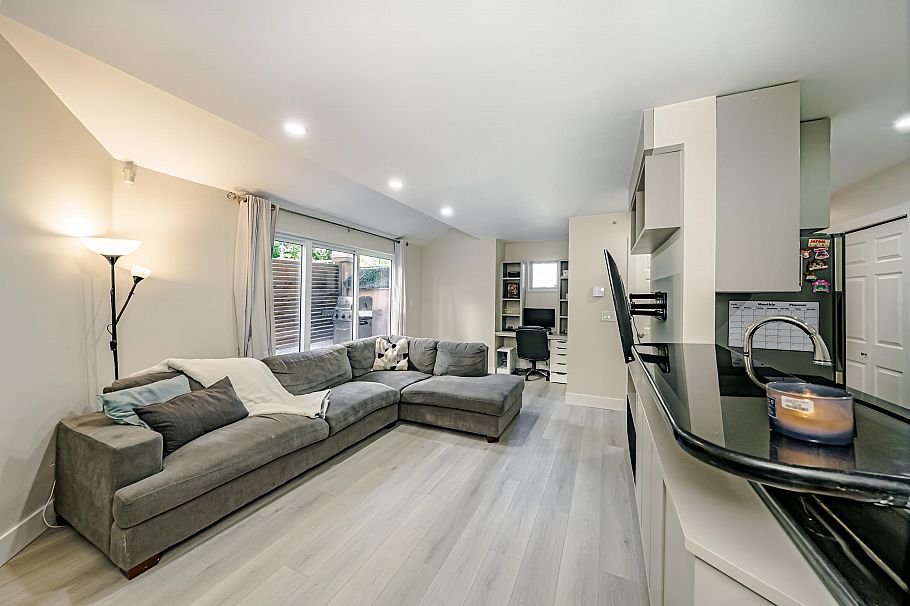 1 1328 W 73rd Avenue Vancouver, BC - 6