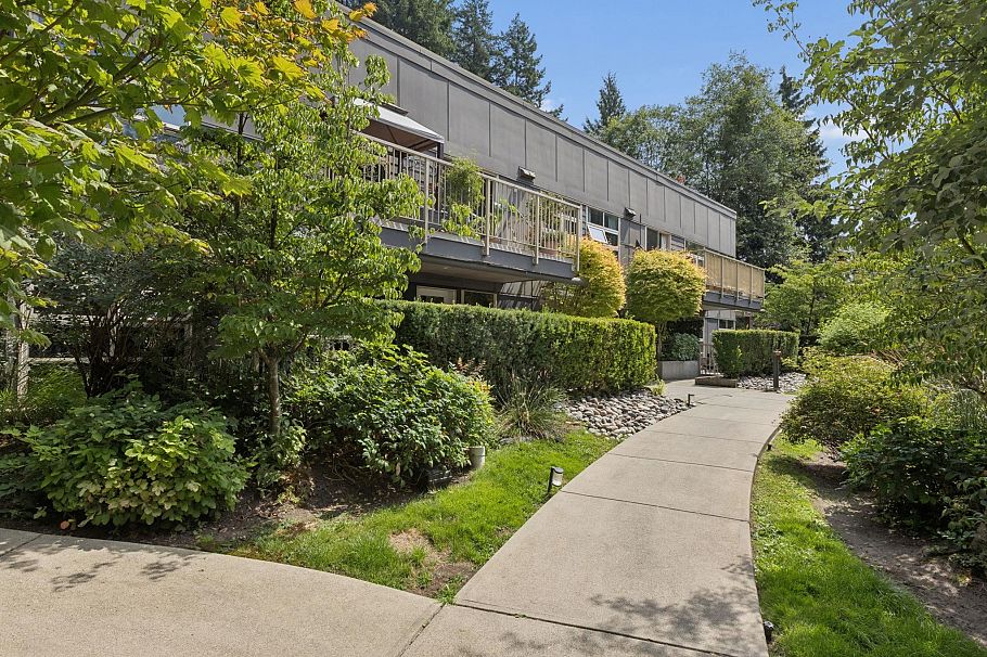 204 2832 Capilano Road North Vancouver, BC - 4