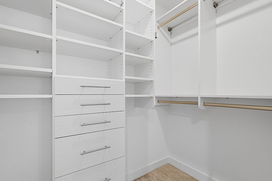 203 2481 Waterloo Street Vancouver, BC - 24